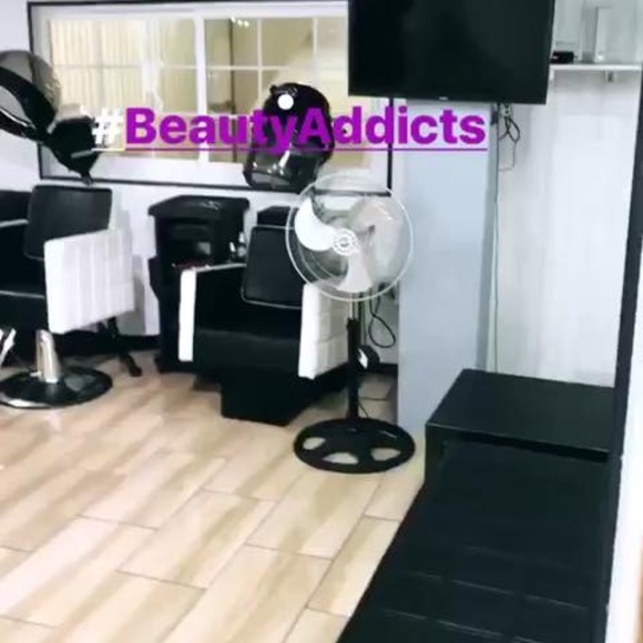 Meet your Posher, 4 - Picture 1 of 1